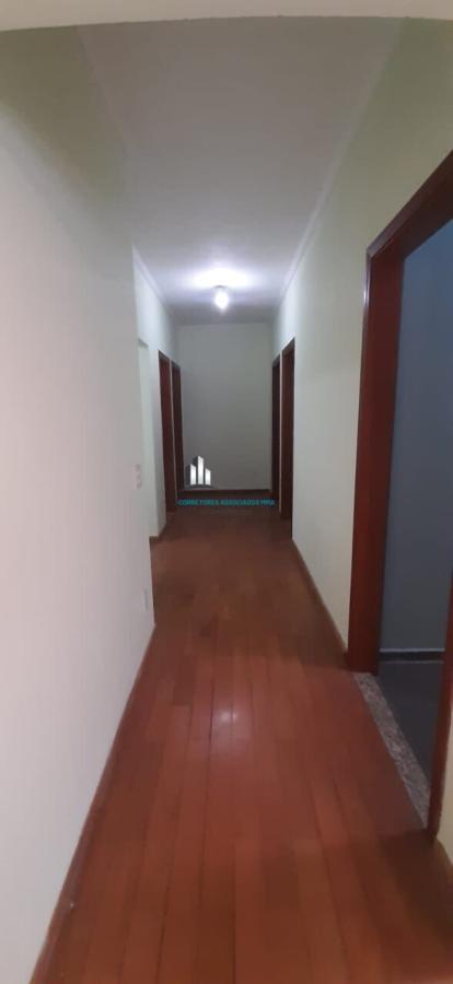 Casa para alugar com 3 quartos, 240m² - Foto 13