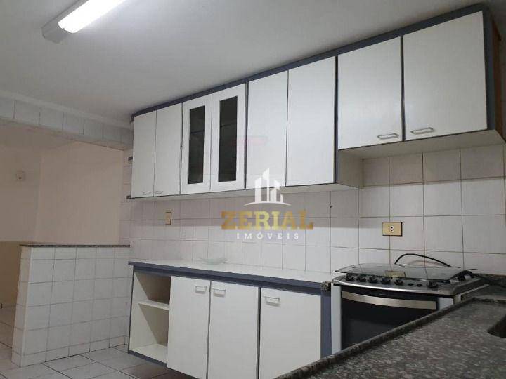 Sobrado à venda e aluguel com 3 quartos, 180m² - Foto 4