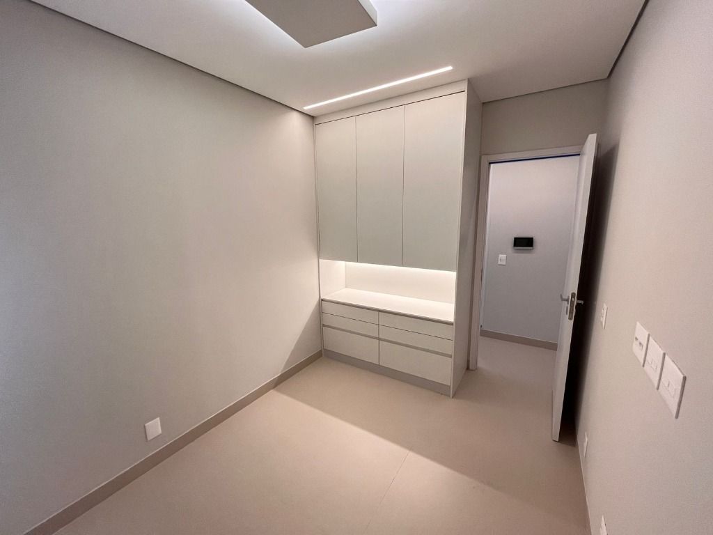 Apartamento para alugar com 2 quartos, 67m² - Foto 10