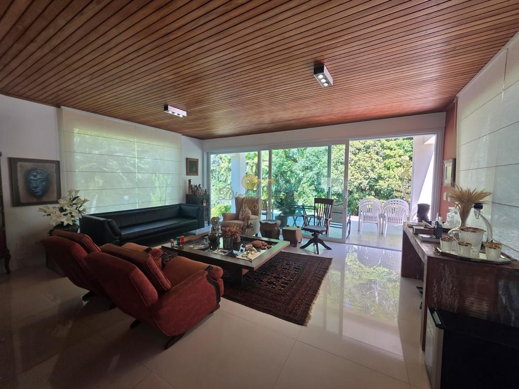 Casa à venda com 4 quartos, 10000m² - Foto 8