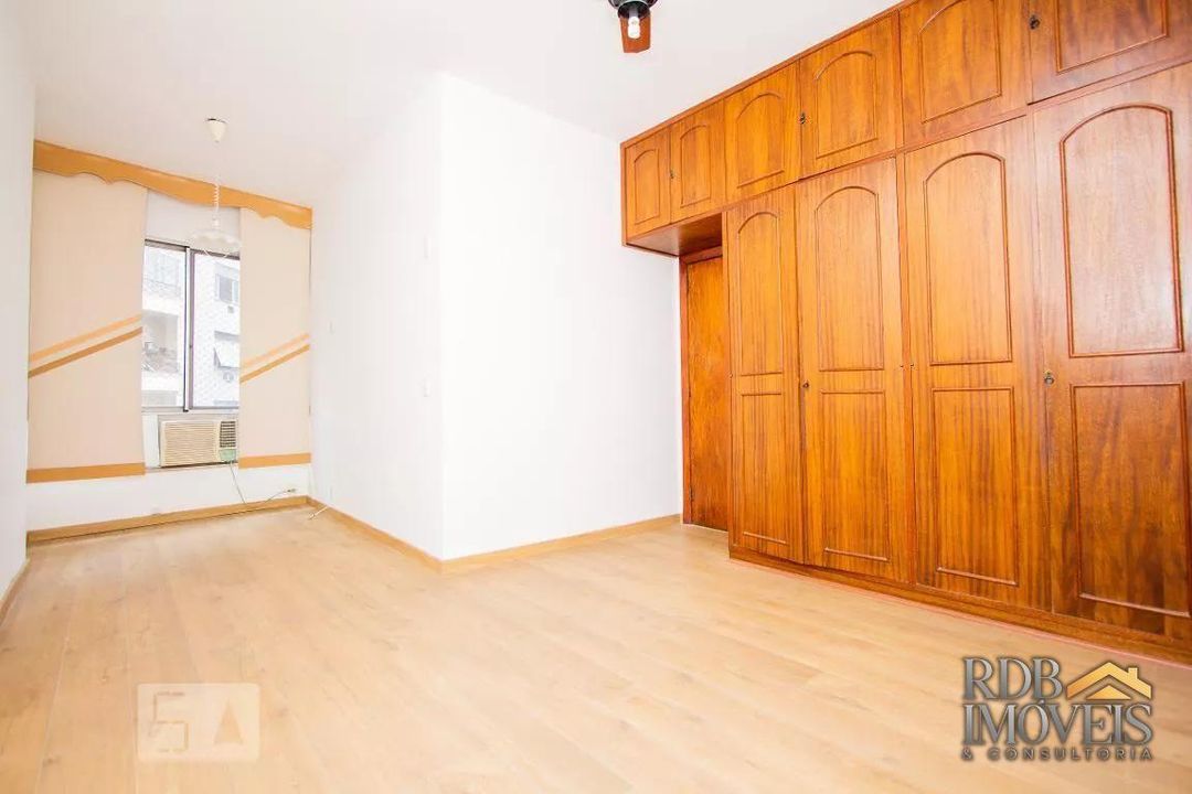 Apartamento à venda com 3 quartos, 130m² - Foto 10