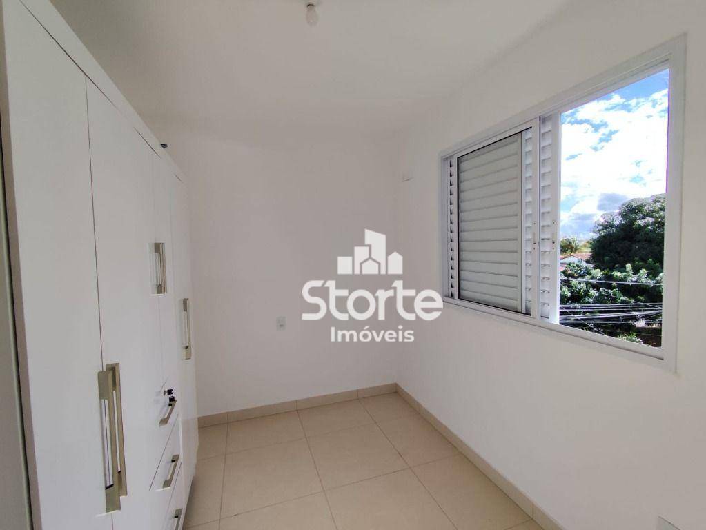 Apartamento para alugar com 2 quartos, 52m² - Foto 13