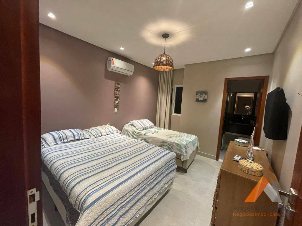 Casa à venda com 4 quartos, 275m² - Foto 31