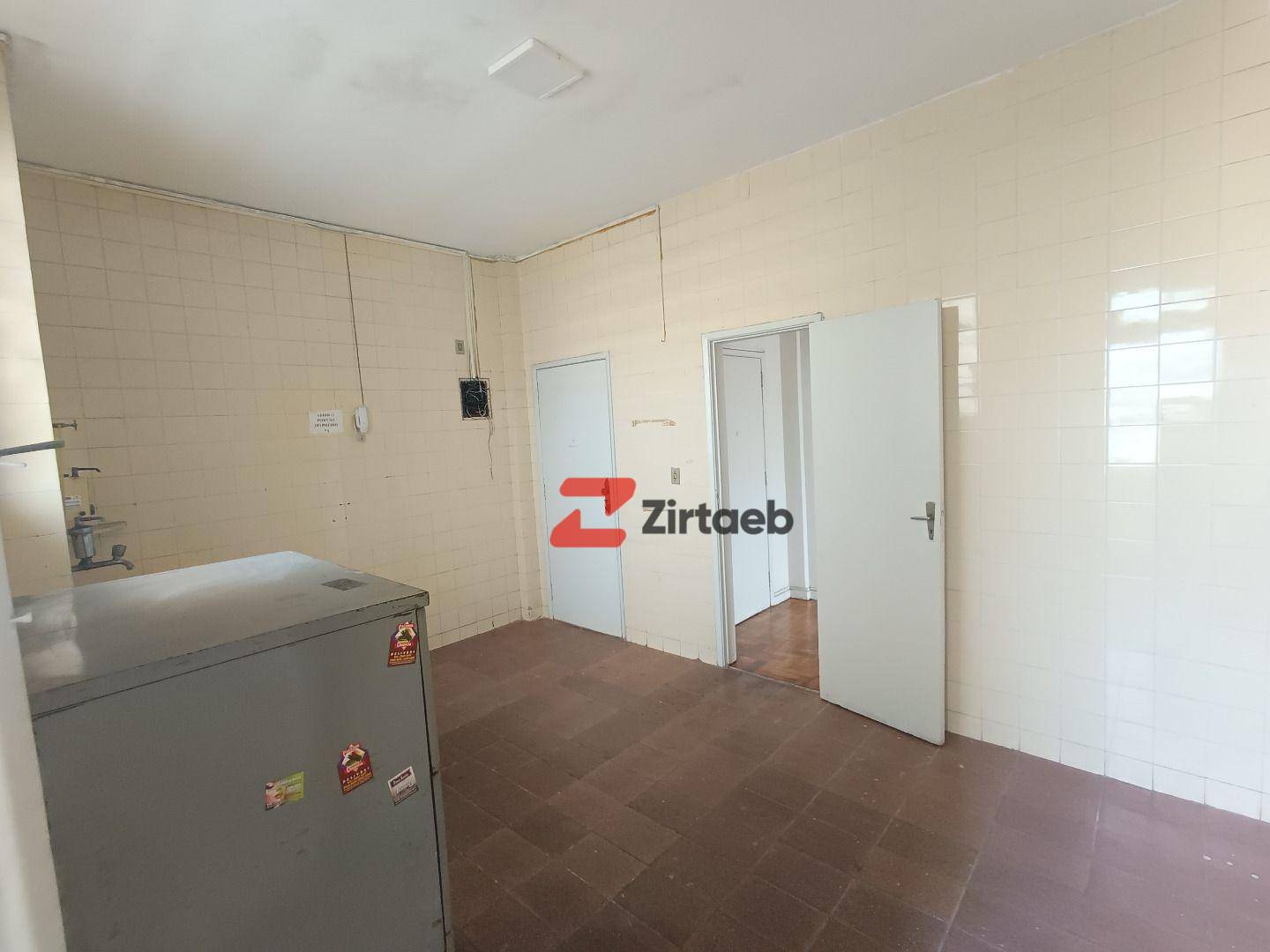 Apartamento para alugar com 2 quartos, 120m² - Foto 11