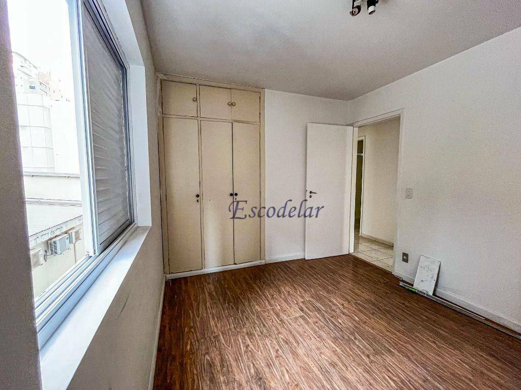 Apartamento para alugar com 3 quartos, 157m² - Foto 18