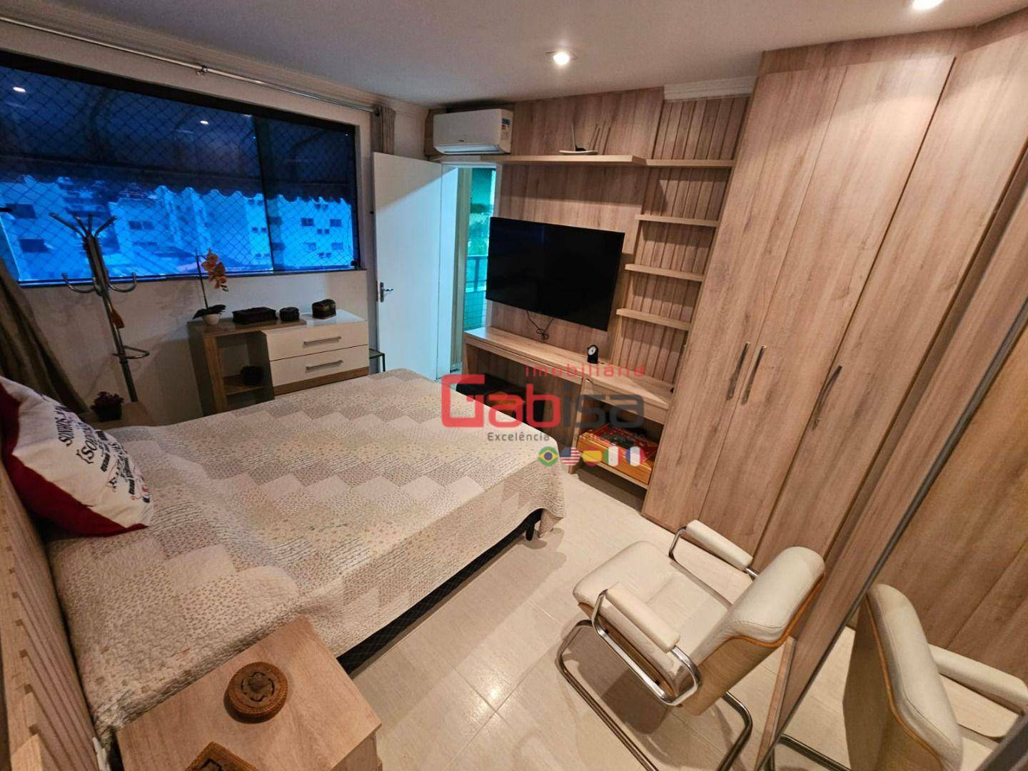 Cobertura à venda com 4 quartos, 220m² - Foto 7