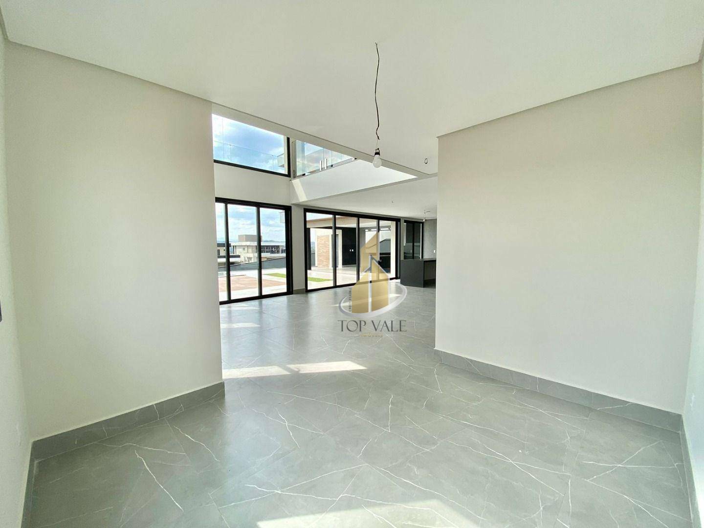 Sobrado à venda com 4 quartos, 420m² - Foto 4