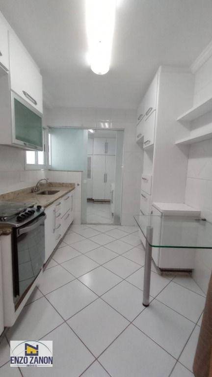 Apartamento à venda com 3 quartos, 111m² - Foto 9