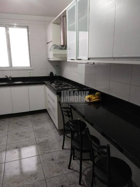 Apartamento à venda com 3 quartos, 83m² - Foto 22