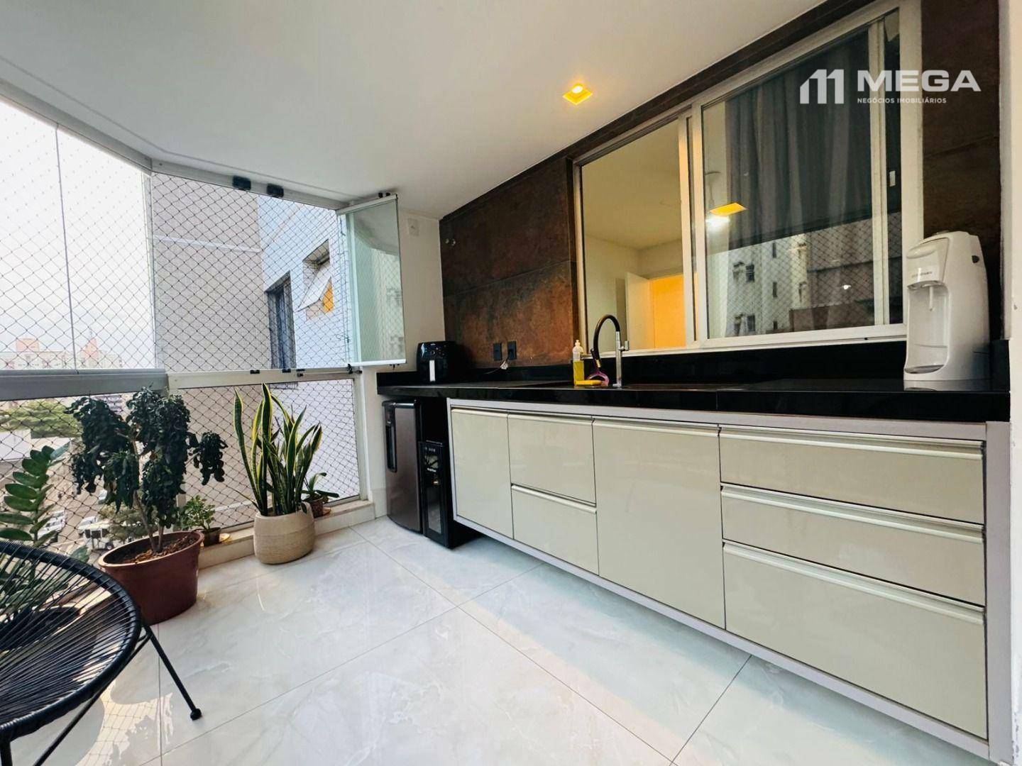 Apartamento à venda com 4 quartos, 220m² - Foto 7