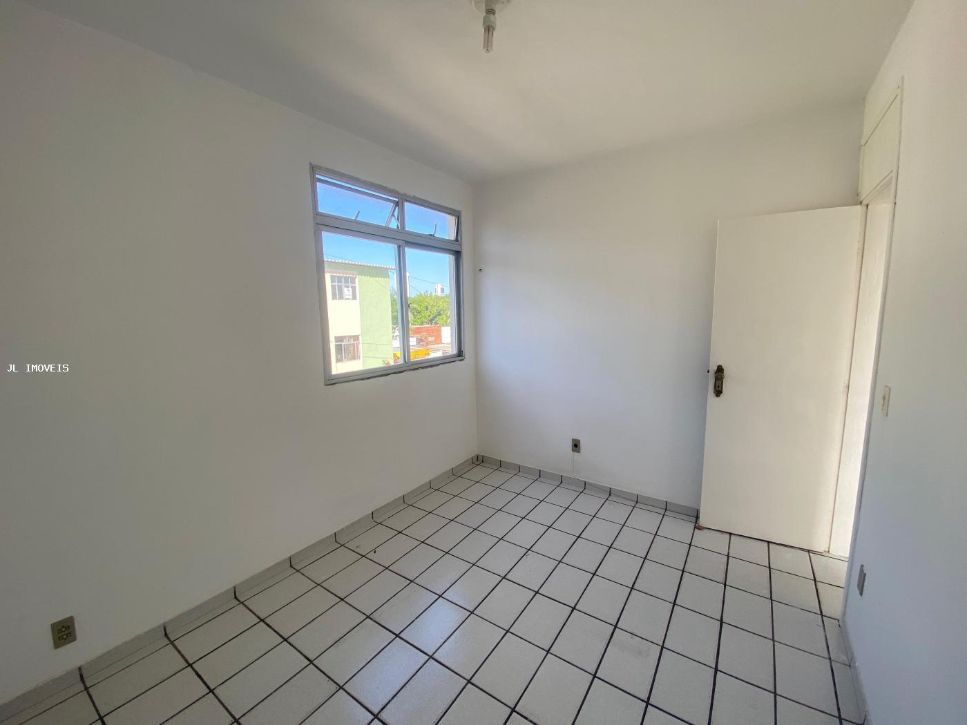 Apartamento para alugar com 3 quartos, 80m² - Foto 9