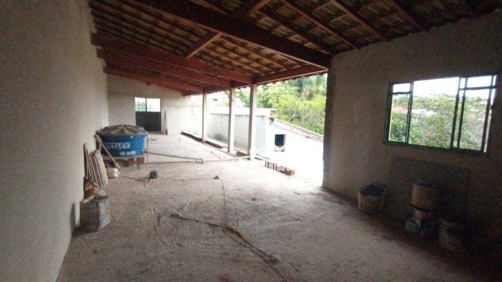 Casa à venda com 3 quartos, 121m² - Foto 26