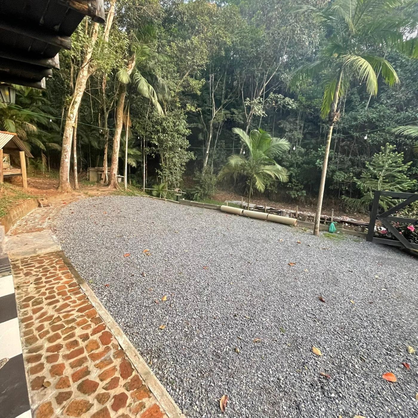 Chácara à venda com 1 quarto, 716m² - Foto 8