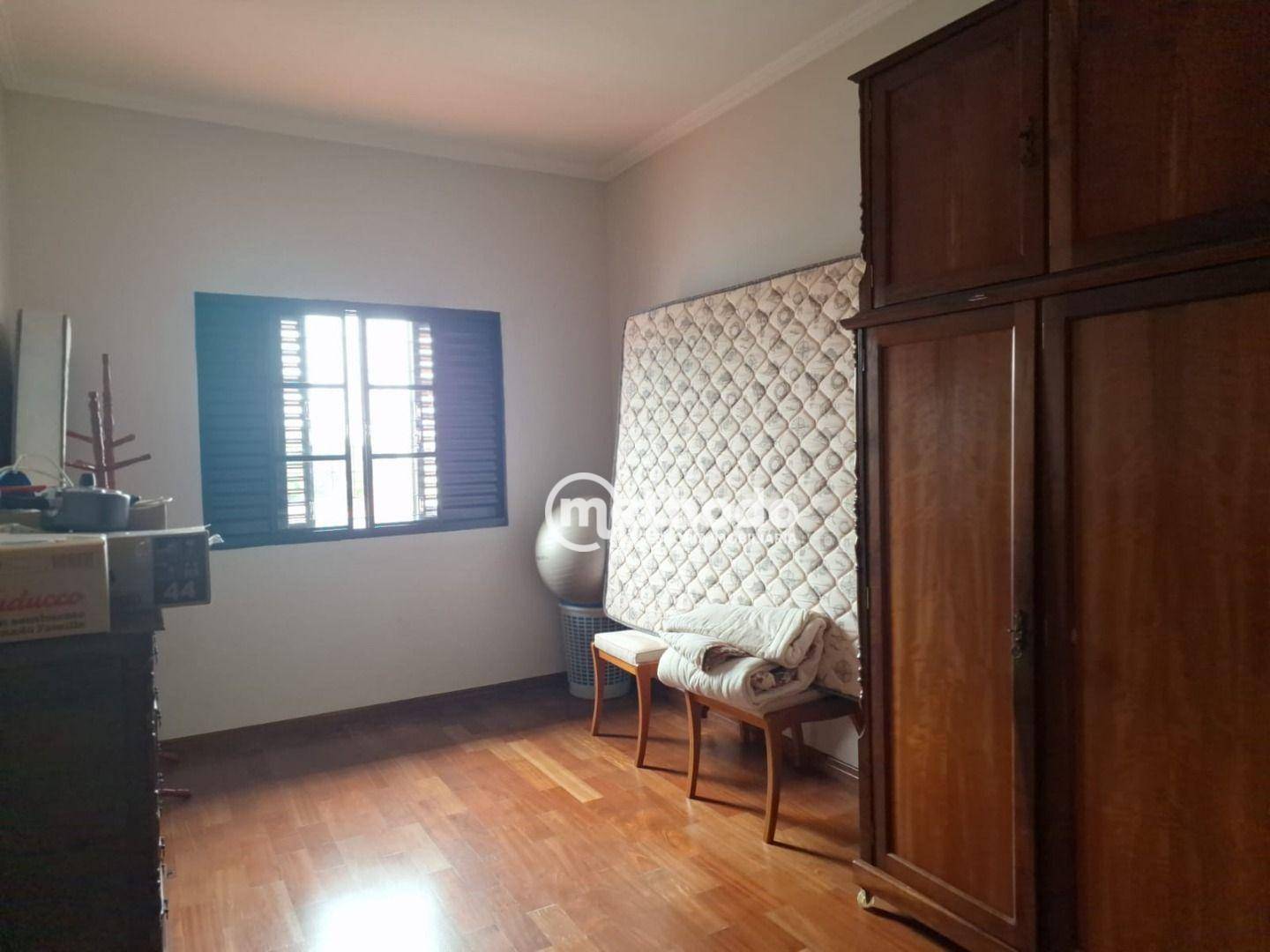 Casa à venda com 3 quartos, 240m² - Foto 13