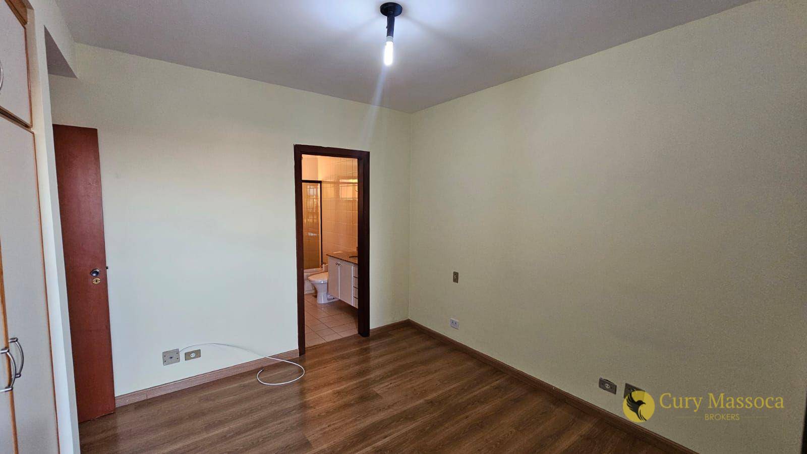 Apartamento para alugar com 3 quartos, 96m² - Foto 5