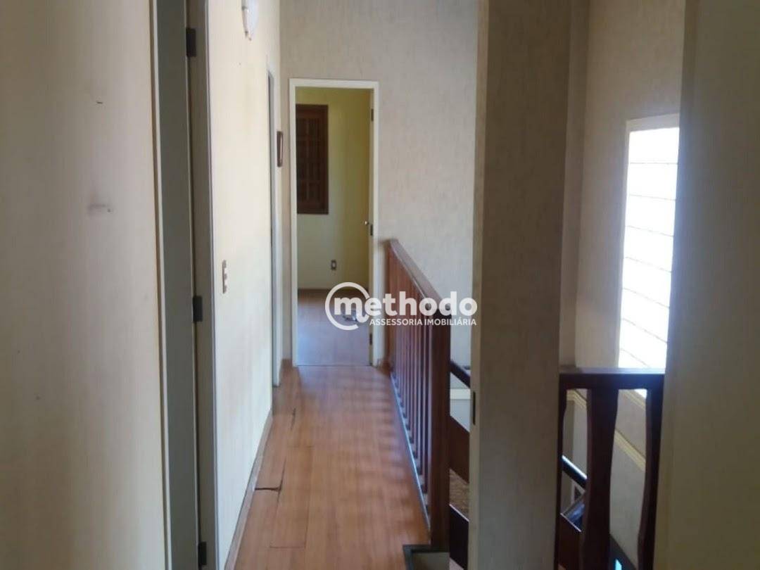 Casa à venda com 3 quartos, 216m² - Foto 22