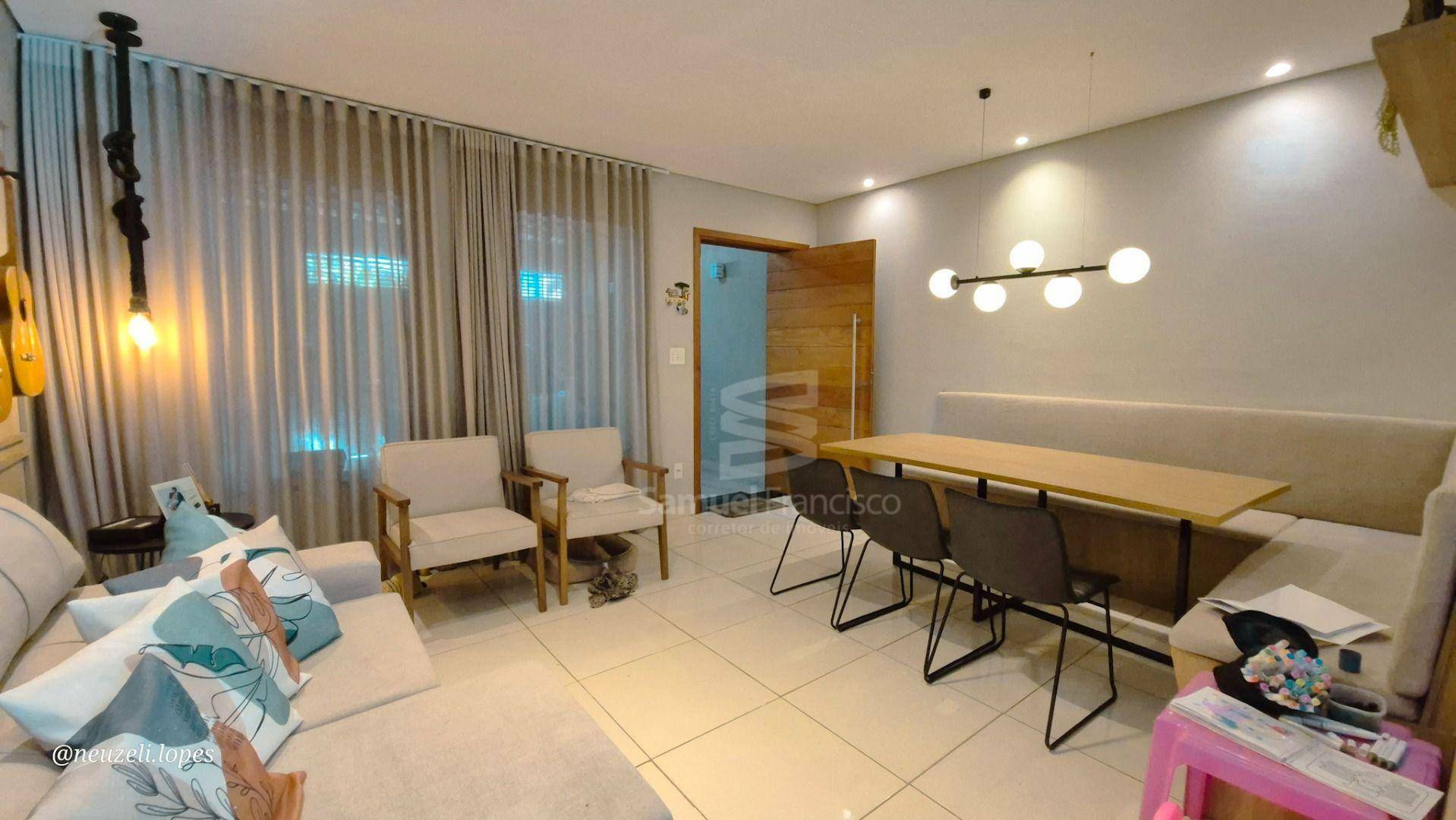 Casa à venda com 2 quartos, 100m² - Foto 1