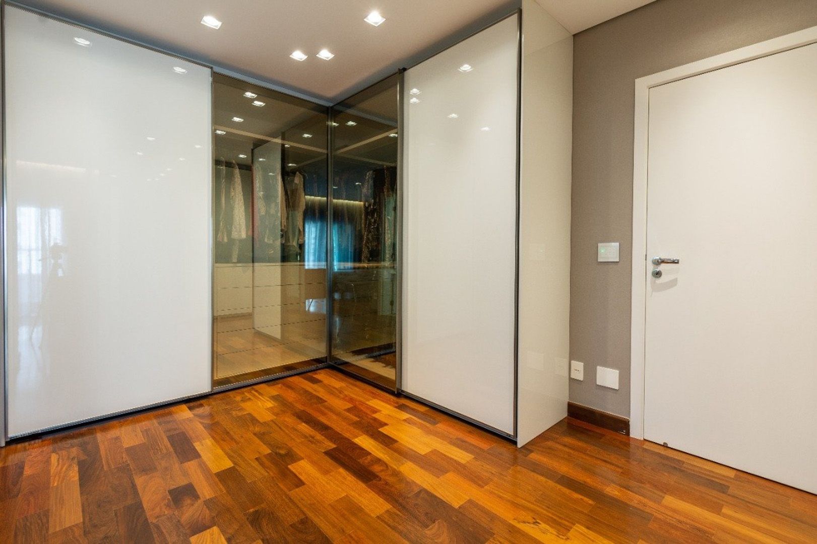 Apartamento à venda com 4 quartos, 374m² - Foto 32