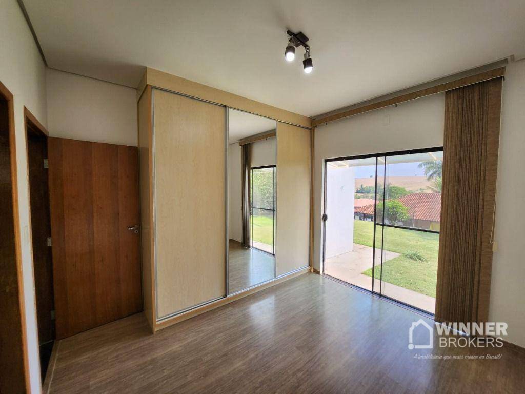 Casa à venda com 3 quartos, 327m² - Foto 9