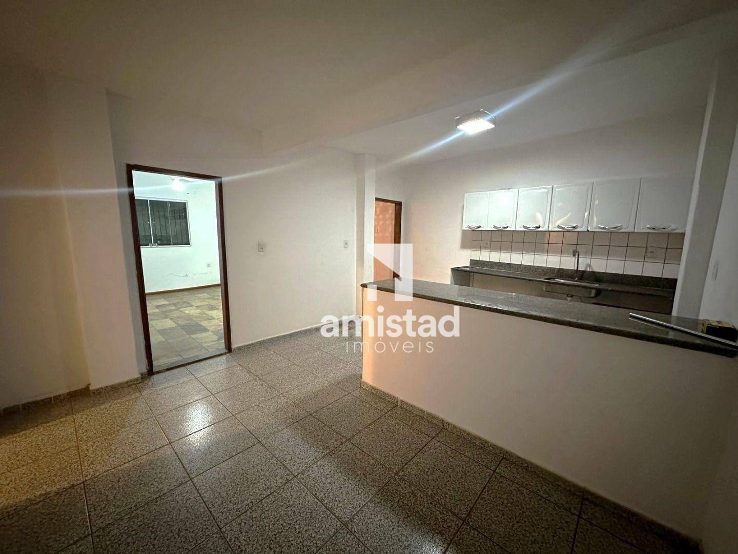 Apartamento à venda com 3 quartos, 150m² - Foto 4