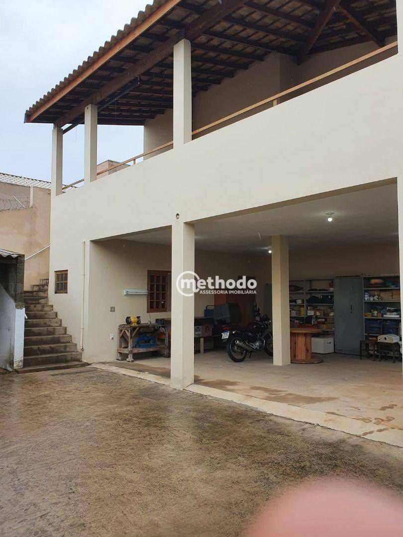 Casa à venda com 4 quartos, 230m² - Foto 11