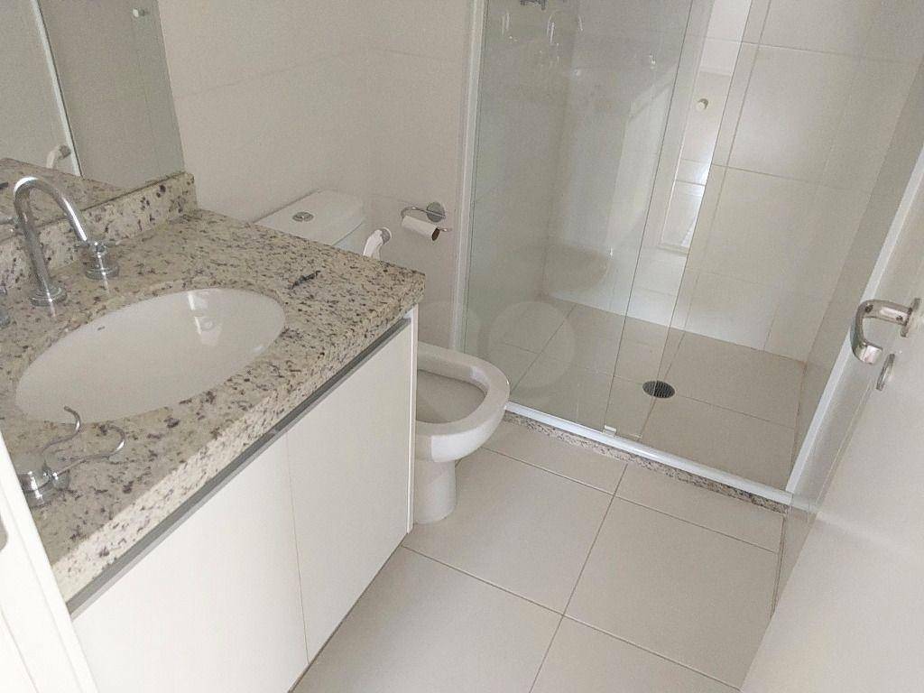 Apartamento para alugar com 2 quartos, 62m² - Foto 22