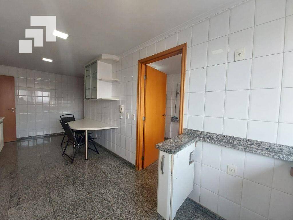 Apartamento à venda com 4 quartos, 172m² - Foto 17