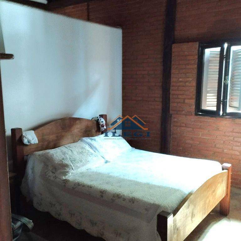 Casa de Condomínio à venda com 3 quartos, 210m² - Foto 24