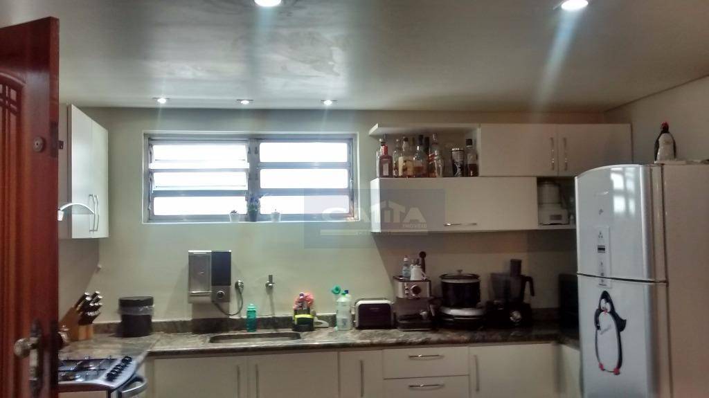 Sobrado à venda com 3 quartos, 240m² - Foto 7