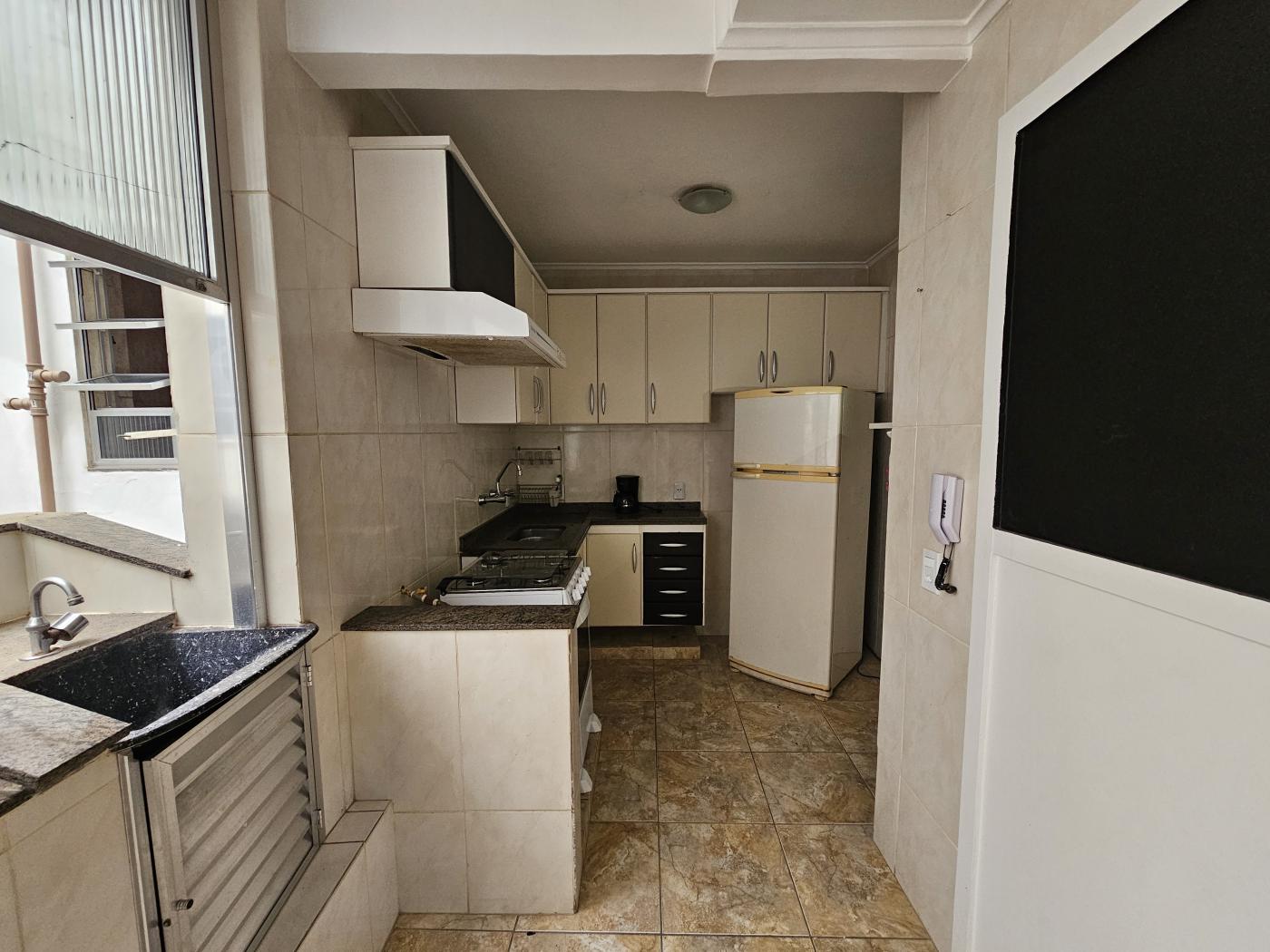 Apartamento para alugar com 2 quartos, 55m² - Foto 20