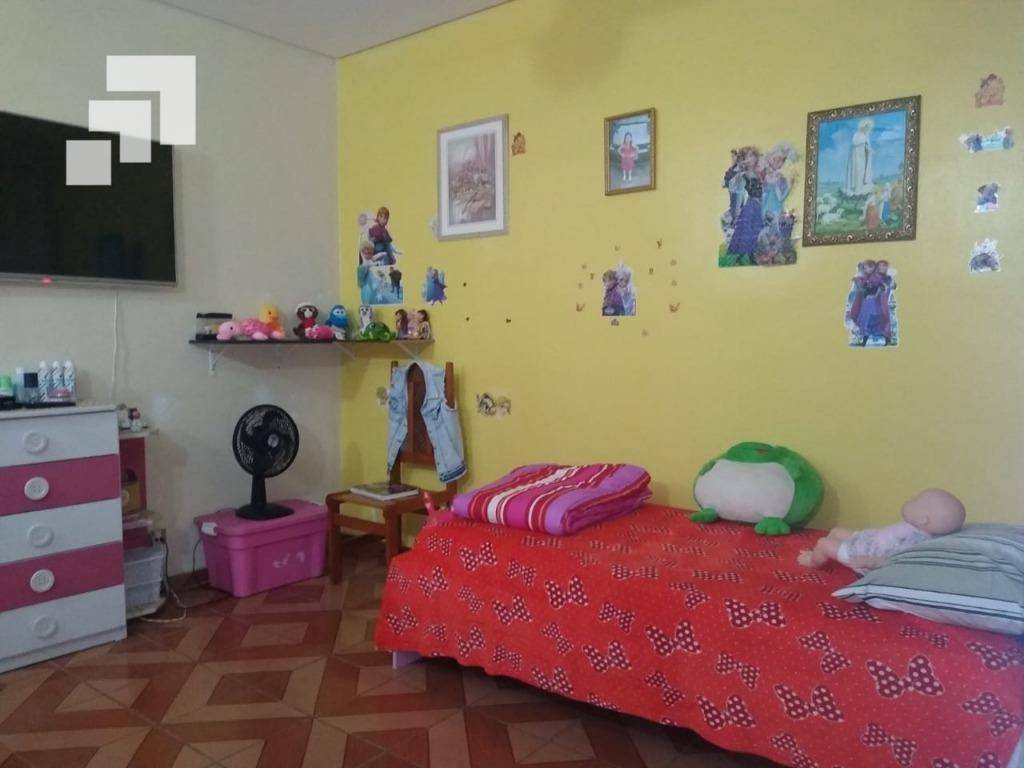 Sobrado à venda com 3 quartos, 180m² - Foto 17