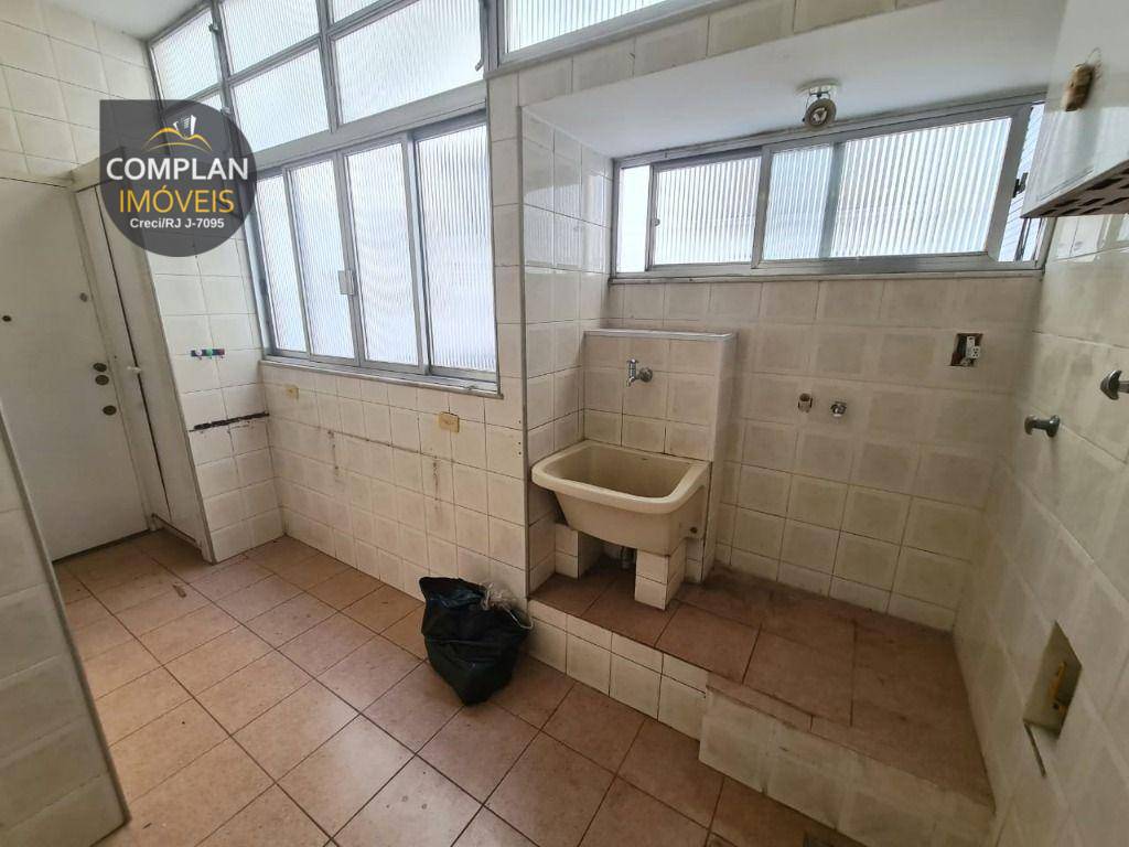 Apartamento à venda com 3 quartos, 120m² - Foto 25