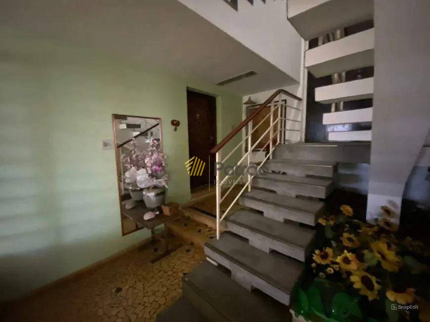 Sobrado à venda e aluguel com 4 quartos, 463m² - Foto 16