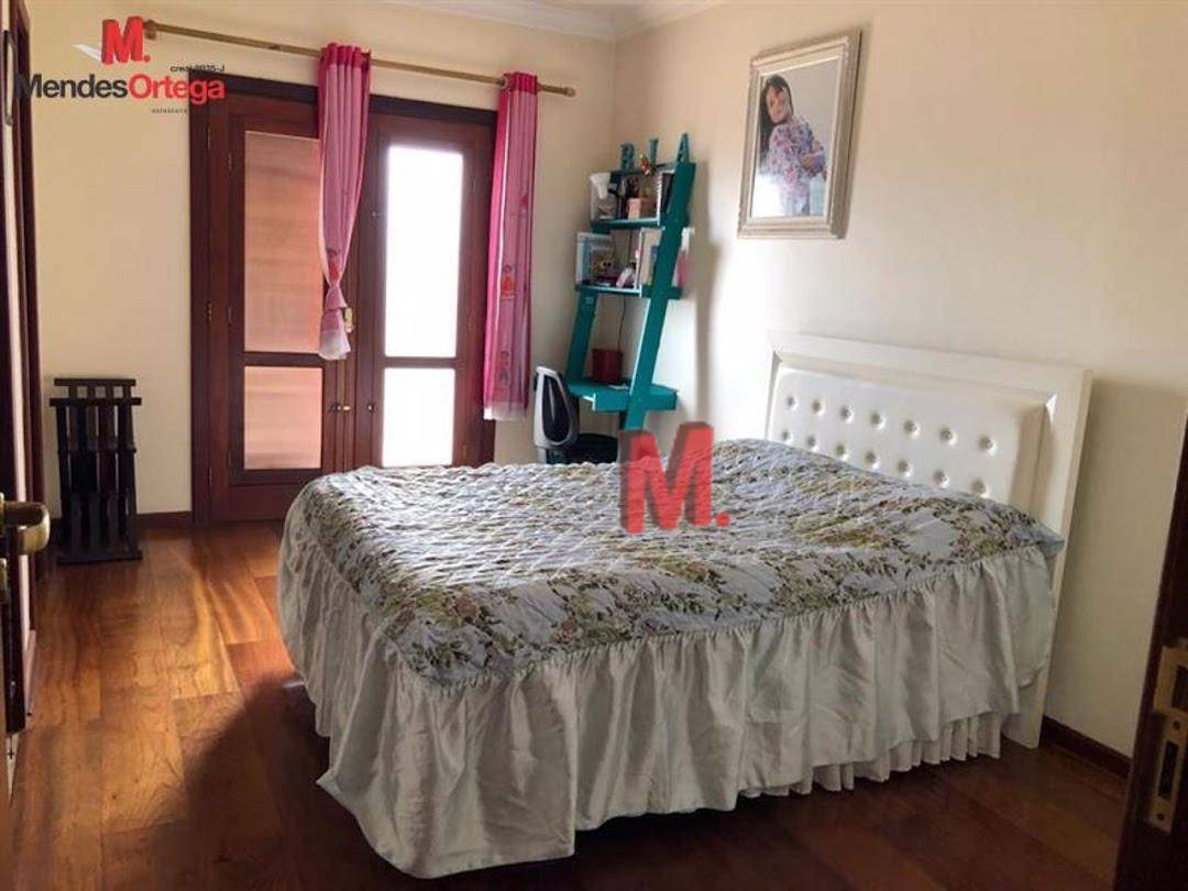 Casa à venda com 3 quartos, 316m² - Foto 15