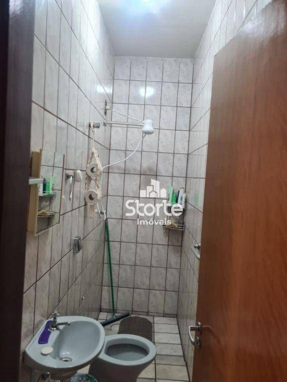 Casa à venda com 3 quartos, 100m² - Foto 5