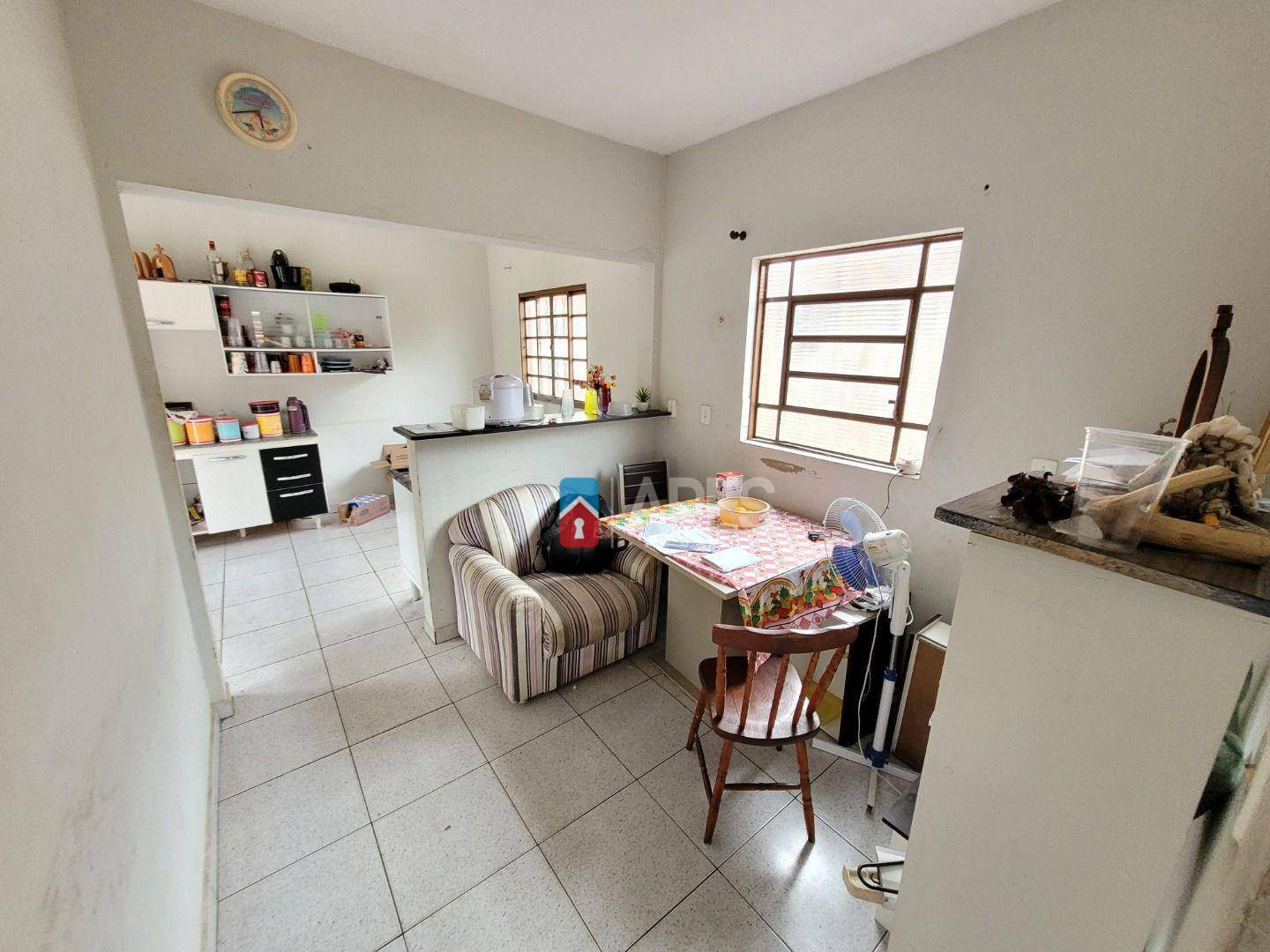 Casa à venda com 2 quartos, 60m² - Foto 5