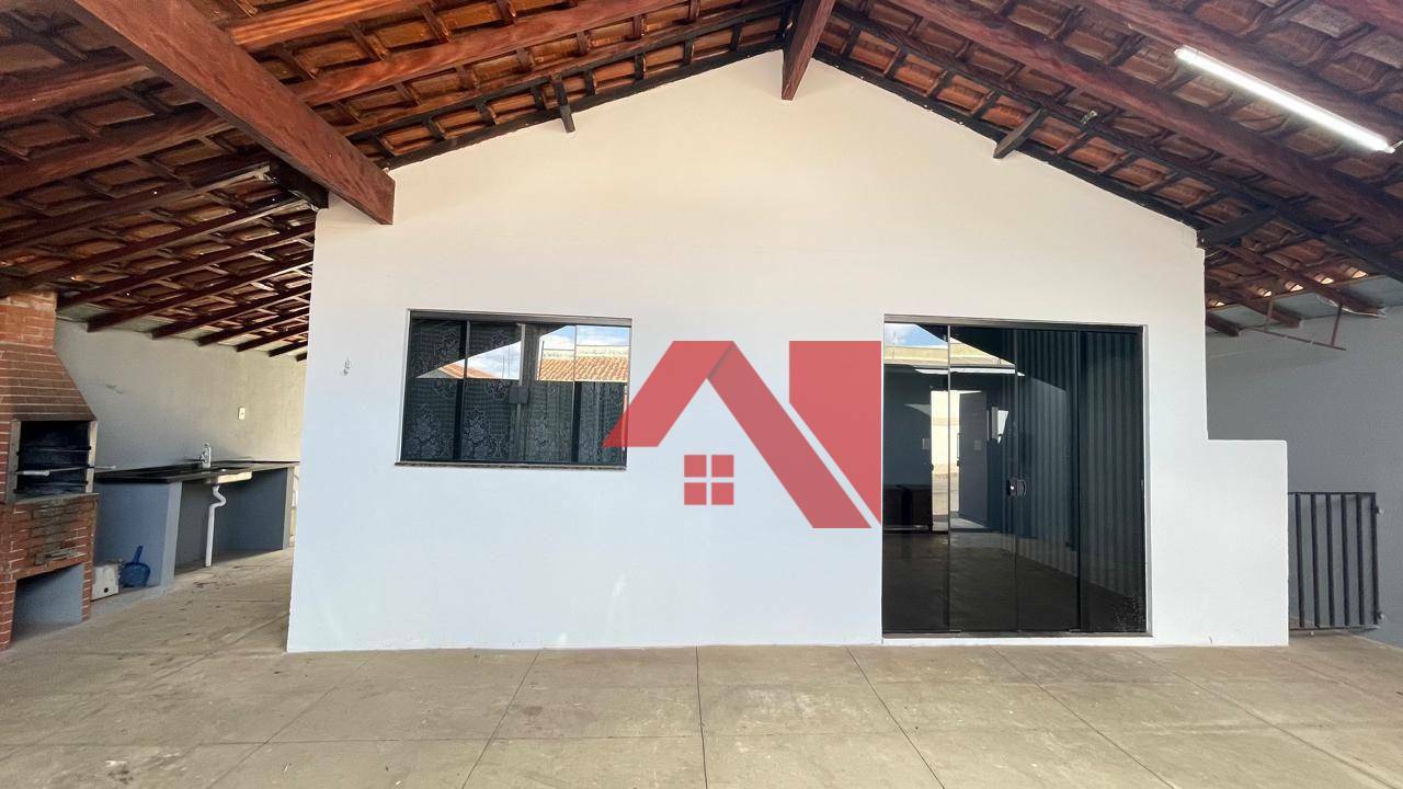 Casa à venda com 4 quartos, 177m² - Foto 13