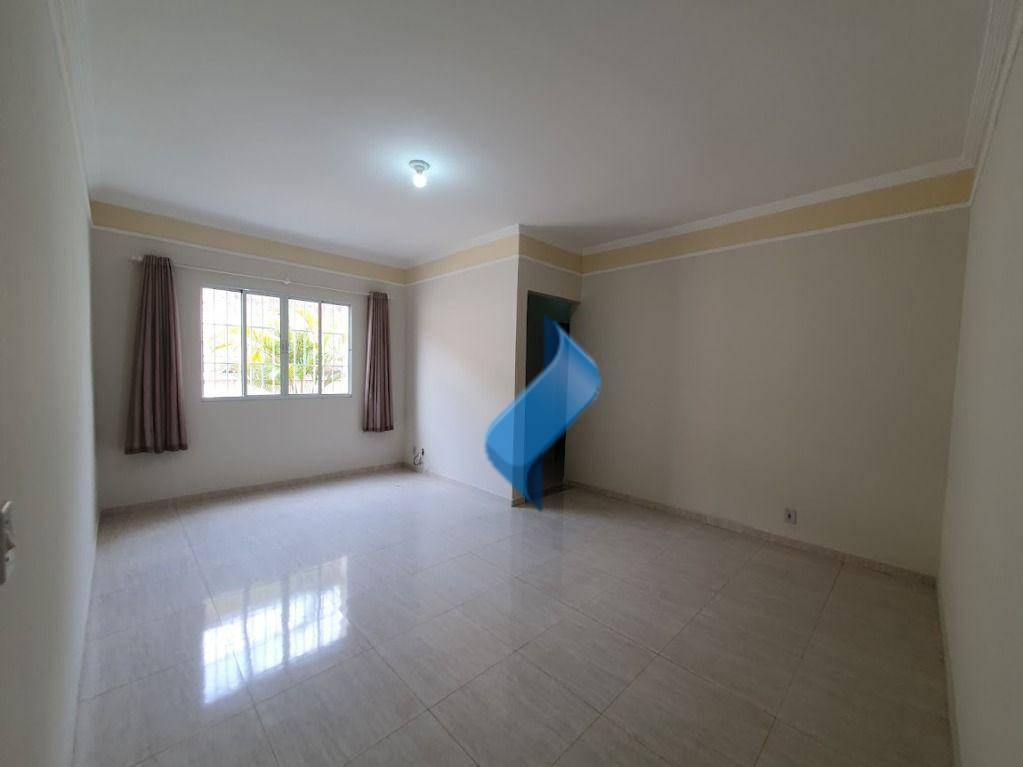 Apartamento para alugar com 3 quartos, 81m² - Foto 1