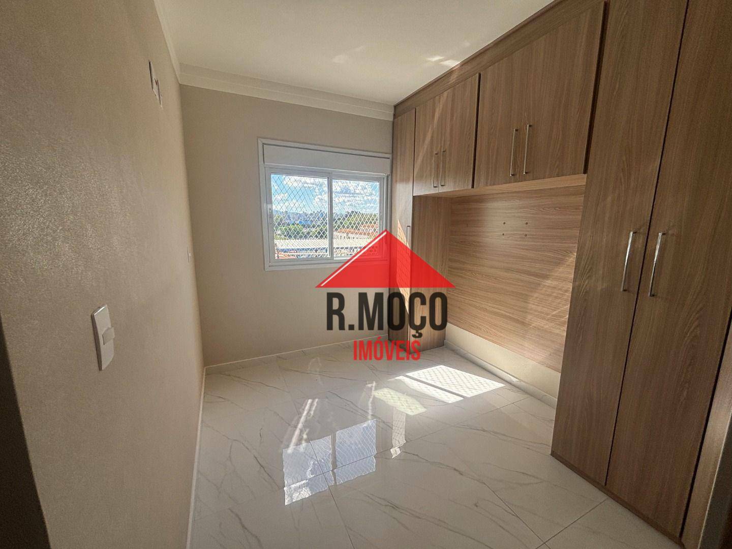 Apartamento à venda com 3 quartos, 83m² - Foto 32