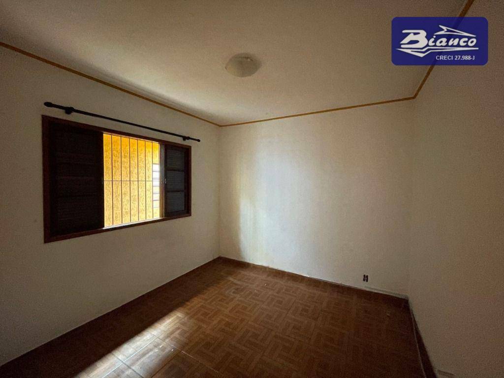 Casa para alugar com 3 quartos, 96m² - Foto 8