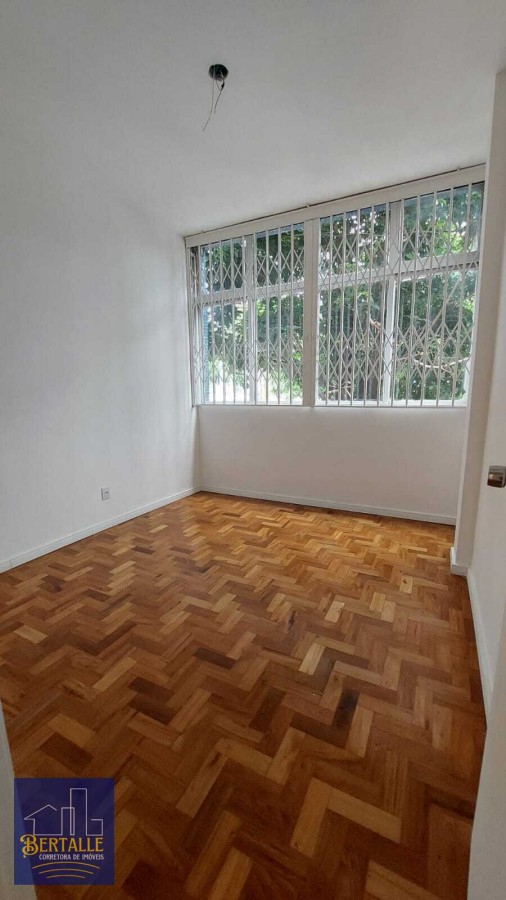 Apartamento à venda com 3 quartos, 141m² - Foto 10