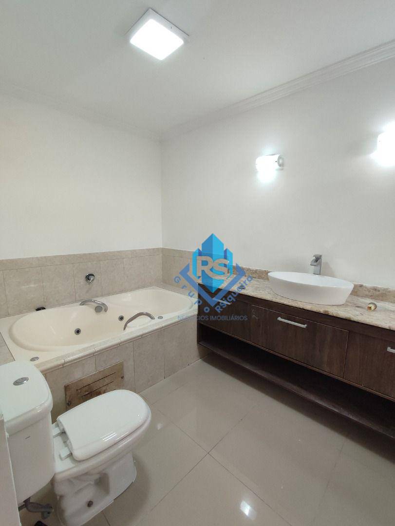 Sobrado à venda e aluguel com 3 quartos, 264m² - Foto 21