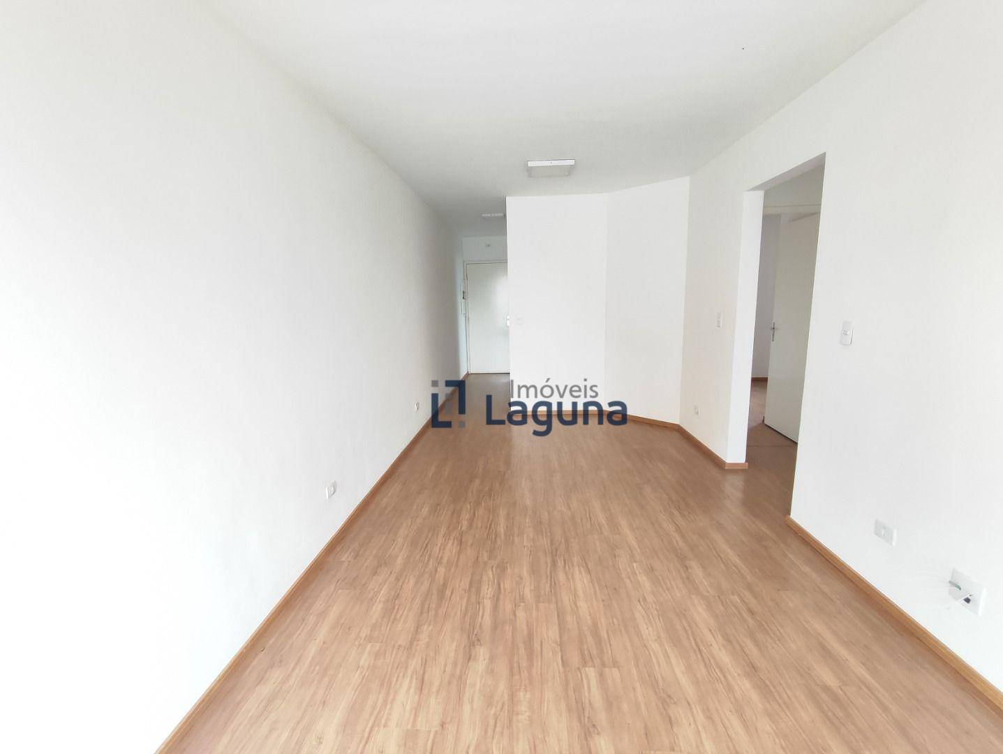 Apartamento para alugar com 3 quartos, 101m² - Foto 15