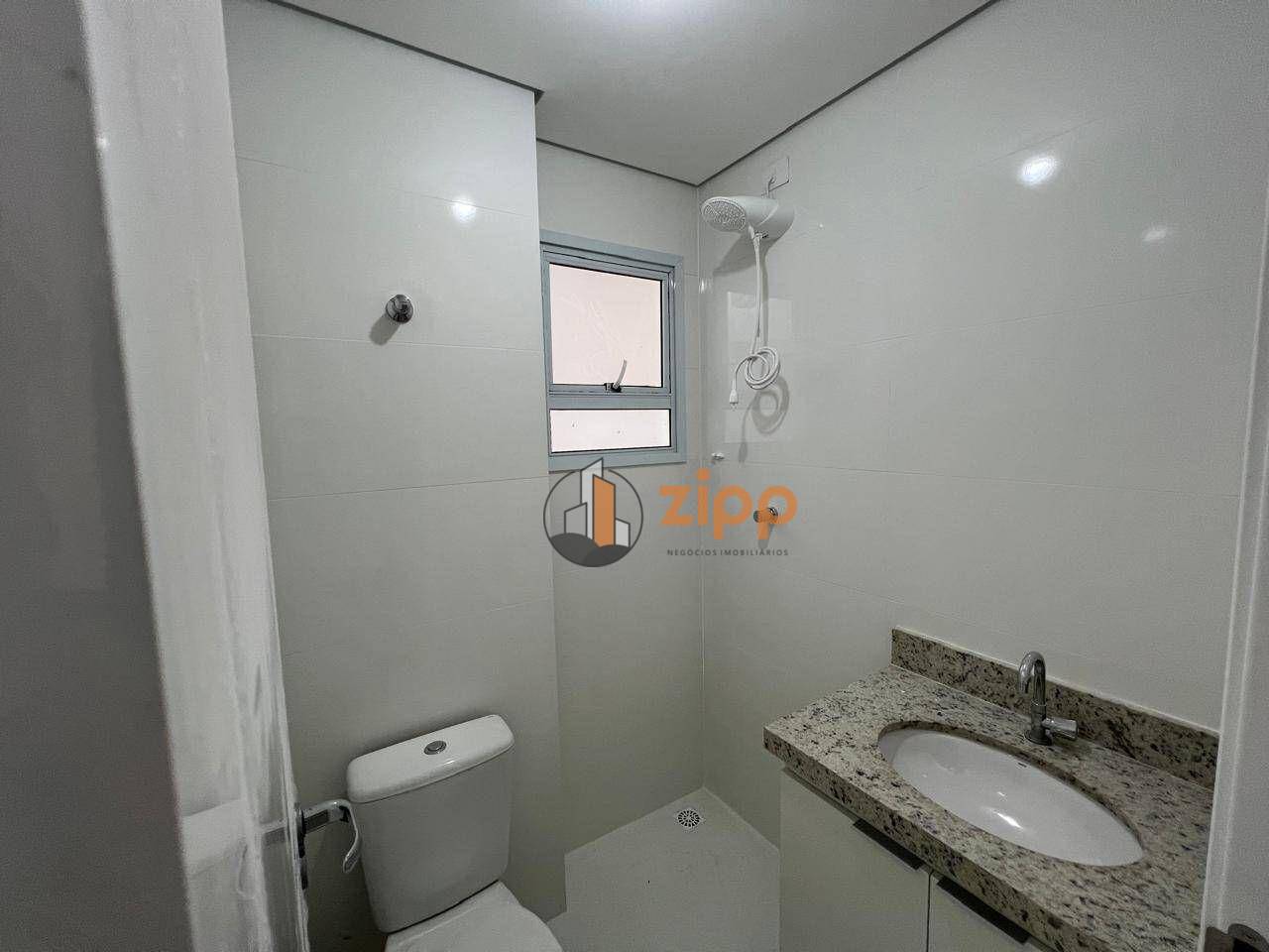 Apartamento para alugar com 2 quartos, 42m² - Foto 4