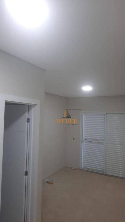 Sobrado à venda com 3 quartos, 235m² - Foto 13