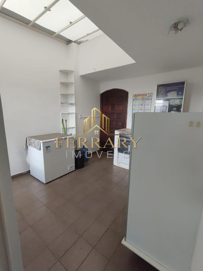 Casa para alugar com 4 quartos, 240m² - Foto 5