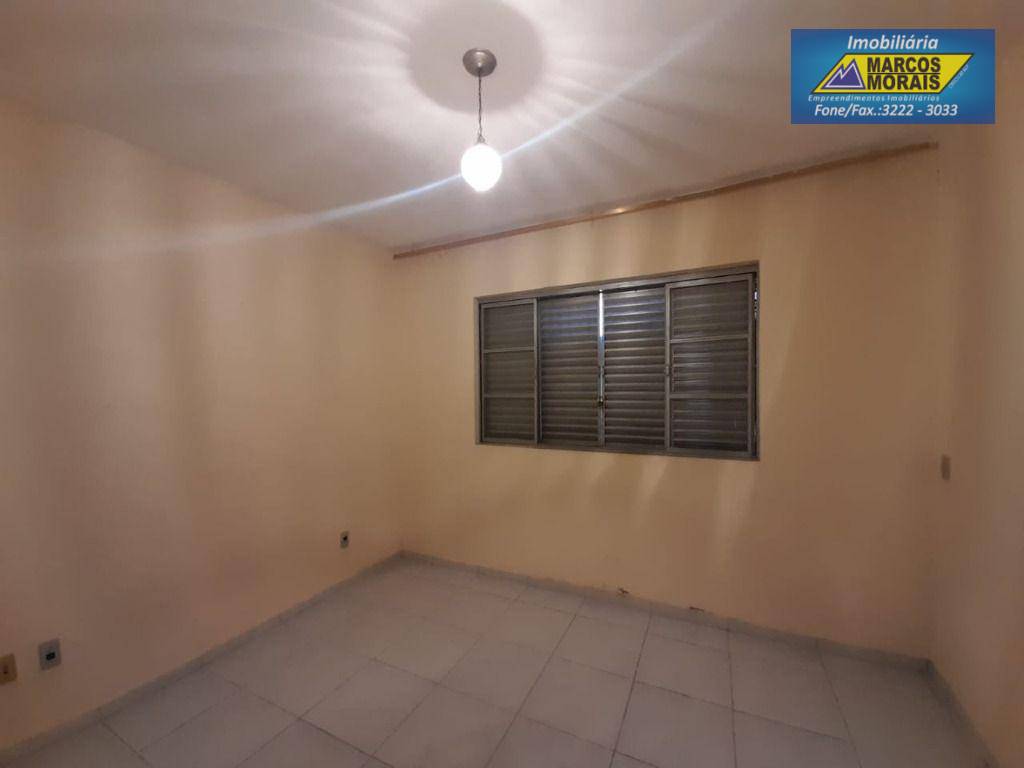 Casa à venda com 3 quartos, 188m² - Foto 14