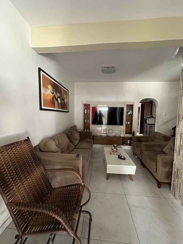 Casa à venda com 3 quartos, 120m² - Foto 3