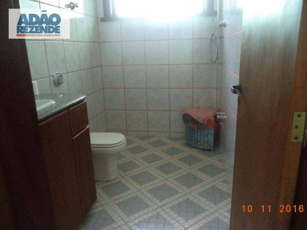 Casa de Condomínio à venda com 3 quartos, 344m² - Foto 26