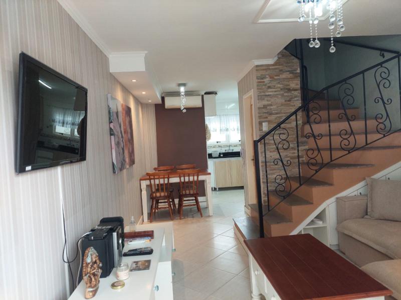 Casa à venda com 2 quartos, 63m² - Foto 22